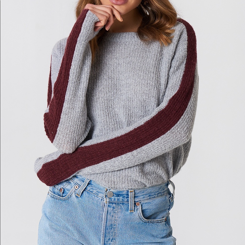 Contrast Sleeve Knitted Sweater